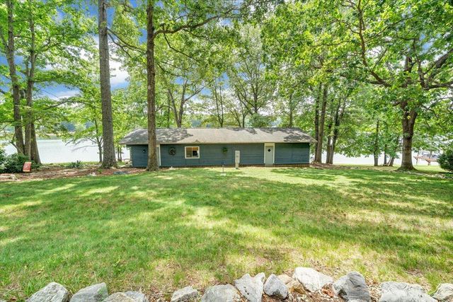35 Bluewater CT, Moneta, VA 24121