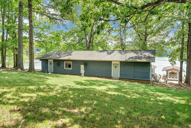 35 Bluewater CT, Moneta, VA 24121