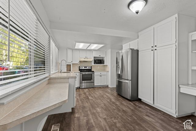 6072 S 2550 W, Roy, UT 84067