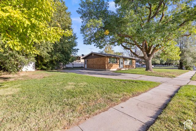 6072 S 2550 W, Roy, UT 84067