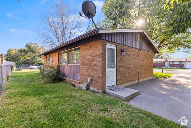 6072 S 2550 W, Roy, UT 84067