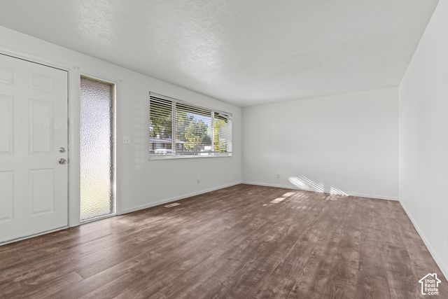 6072 S 2550 W, Roy, UT 84067