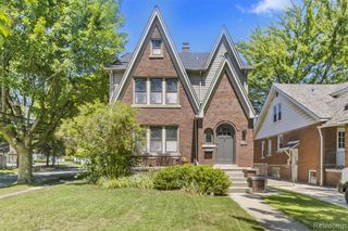 903 E 2nd Street, Royal Oak, MI 48067