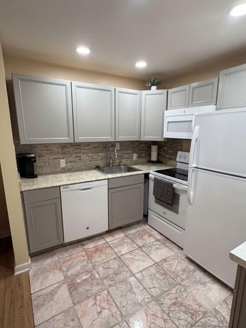 68 Brighton B, Boca Raton, FL 33434
