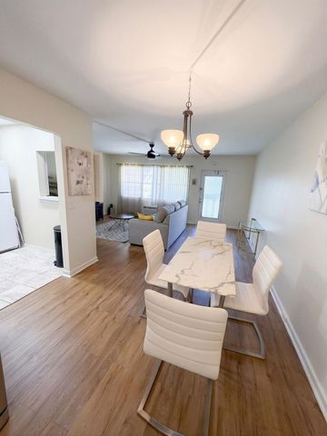 68 Brighton B, Boca Raton, FL 33434