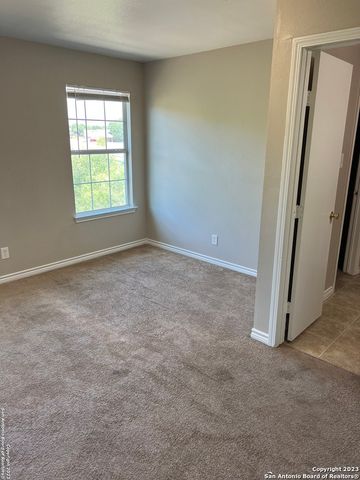 10027 VASSO VW, Converse, TX 78109