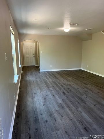10027 VASSO VW, Converse, TX 78109