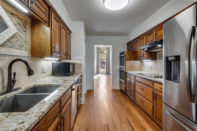 737 Newport Road, Fort Worth, TX 76120