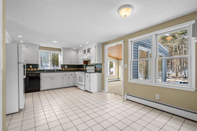 36 Buckridge Drive, Amherst, NH 03031