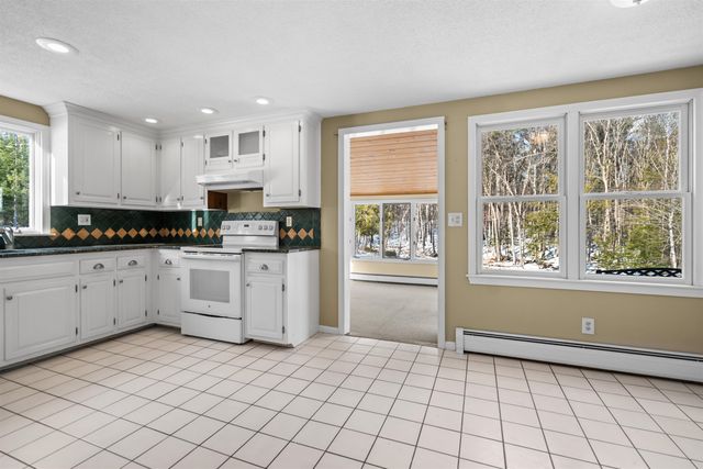 36 Buckridge Drive, Amherst, NH 03031