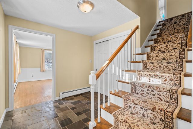 36 Buckridge Drive, Amherst, NH 03031