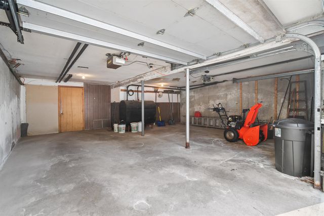 36 Buckridge Drive, Amherst, NH 03031