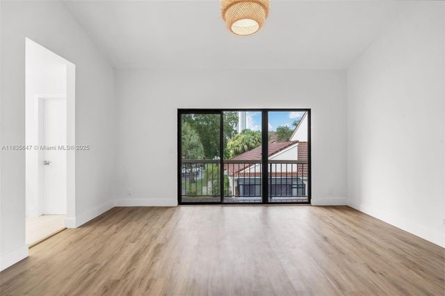 21160 Mainsail Cir H12, Aventura, FL 33180