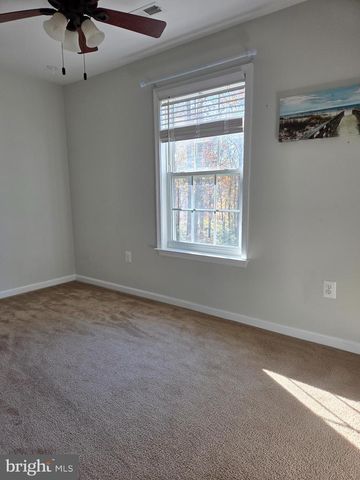 32 GENERAL LEE CT, Montross, VA 22520