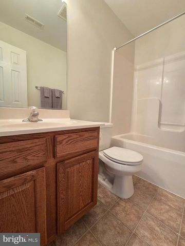 32 GENERAL LEE CT, Montross, VA 22520