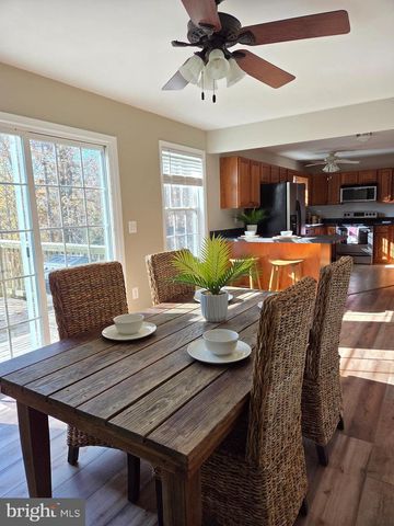 32 GENERAL LEE CT, Montross, VA 22520