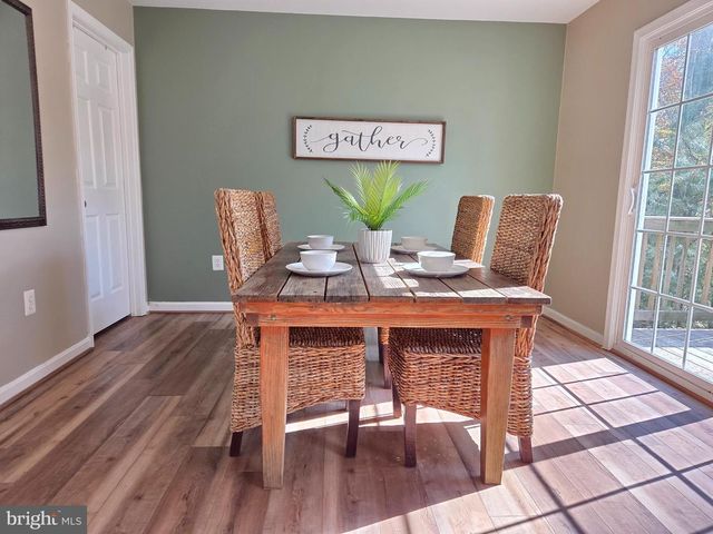 32 GENERAL LEE CT, Montross, VA 22520