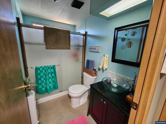 5422 Portland Rd NE 127, Salem, OR 97305