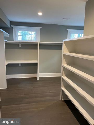 5601 S BEND RD, Baltimore, MD 21209
