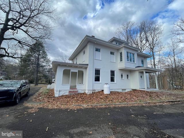 5601 S BEND RD, Baltimore, MD 21209