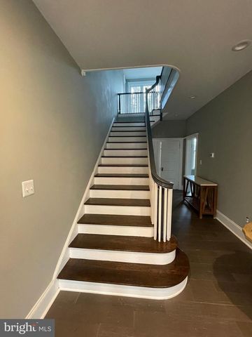 5601 S BEND RD, Baltimore, MD 21209