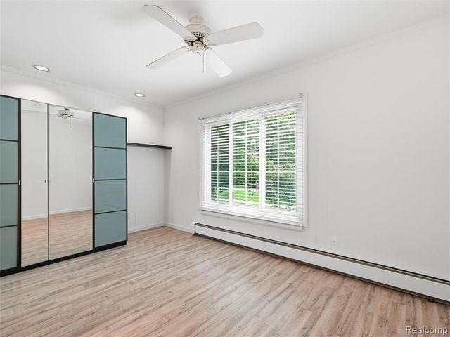 1735 Tiverton Road 10, Bloomfield Hills, MI 48304