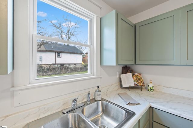 15 Lermann Drive, Greenville, SC 29605