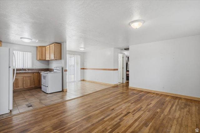 2443 N 475 W, Sunset, UT 84015