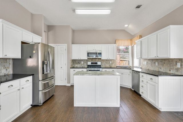 7401 Centenary Drive, Rowlett, TX 75089