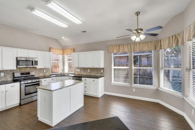 7401 Centenary Drive, Rowlett, TX 75089