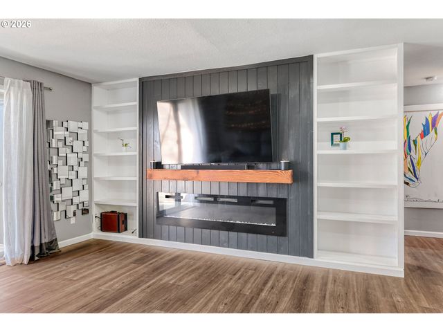 66 OSWEGO, Lake Oswego, OR 97035