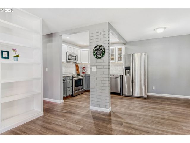 66 OSWEGO, Lake Oswego, OR 97035