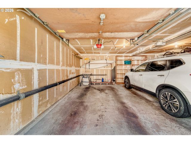 66 OSWEGO, Lake Oswego, OR 97035