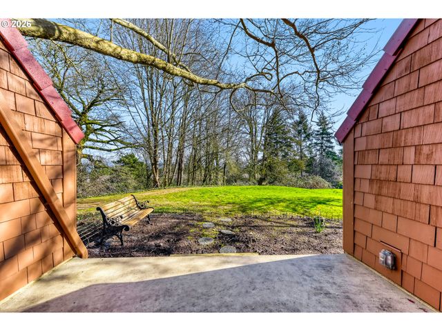 66 OSWEGO, Lake Oswego, OR 97035