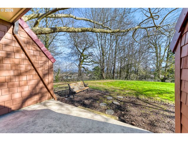 66 OSWEGO, Lake Oswego, OR 97035