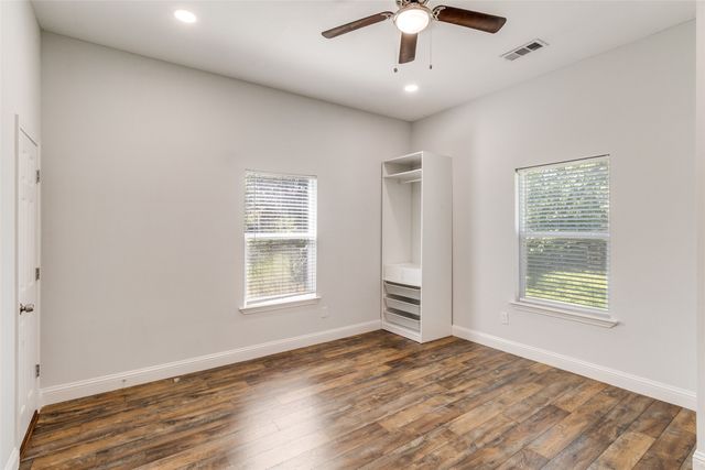 2323 Stoneman Street, Dallas, TX 75215