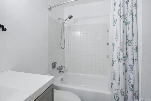 1250 S Monaco Street Parkway 12, Denver, CO 80224