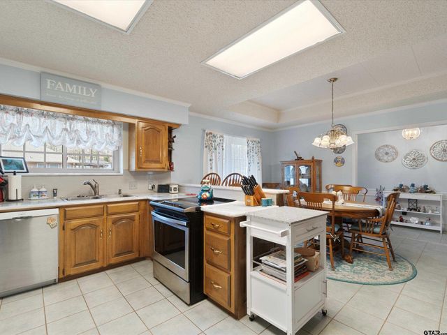 306 Pueblo Dr., Gilmer, TX 75644