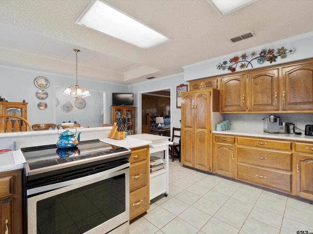 306 Pueblo Dr., Gilmer, TX 75644