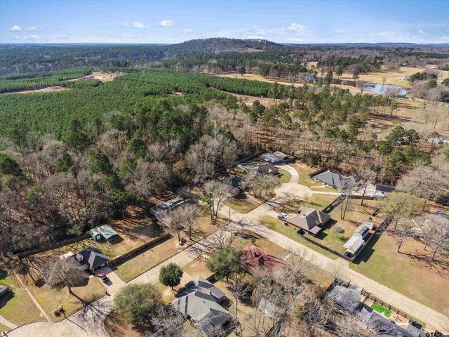 306 Pueblo Dr., Gilmer, TX 75644