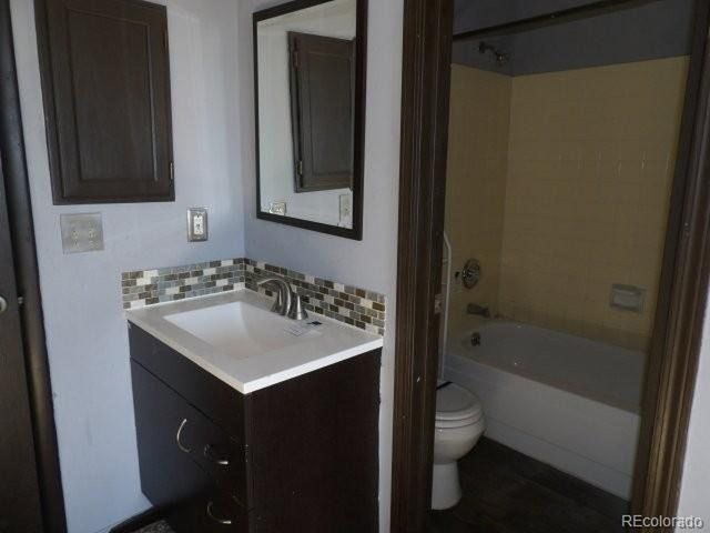1811 S Quebec Way 48, Denver, CO 80231