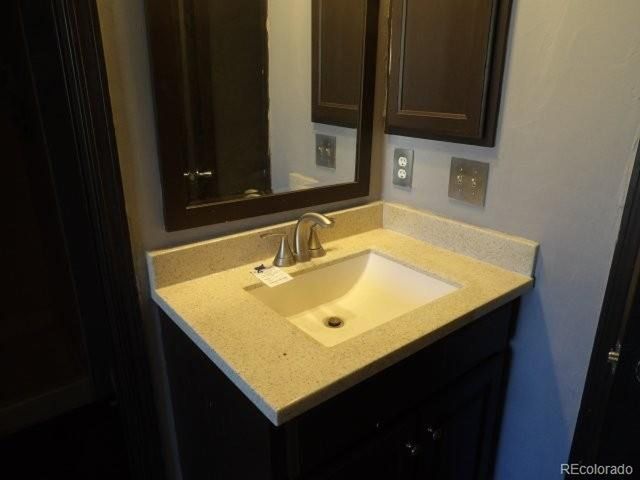 1811 S Quebec Way 48, Denver, CO 80231