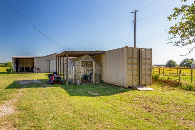 108 Gladdis Lane, Springtown, TX 76082