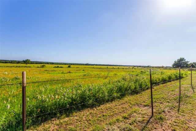 108 Gladdis Lane, Springtown, TX 76082