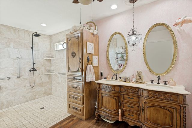 108 Gladdis Lane, Springtown, TX 76082