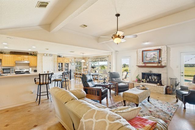 108 Gladdis Lane, Springtown, TX 76082