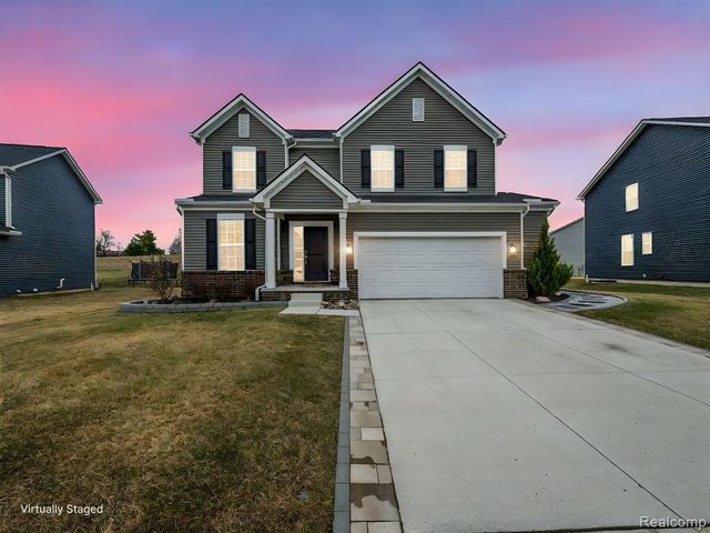 2750 Salt Springs Drive, Saline, MI 48176