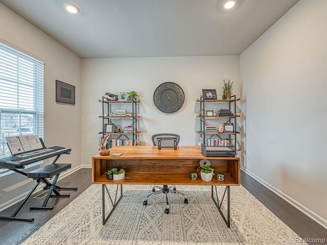 2750 Salt Springs Drive, Saline, MI 48176