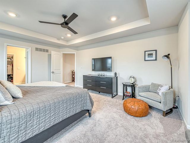 2750 Salt Springs Drive, Saline, MI 48176