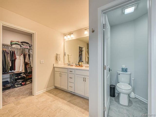 2750 Salt Springs Drive, Saline, MI 48176